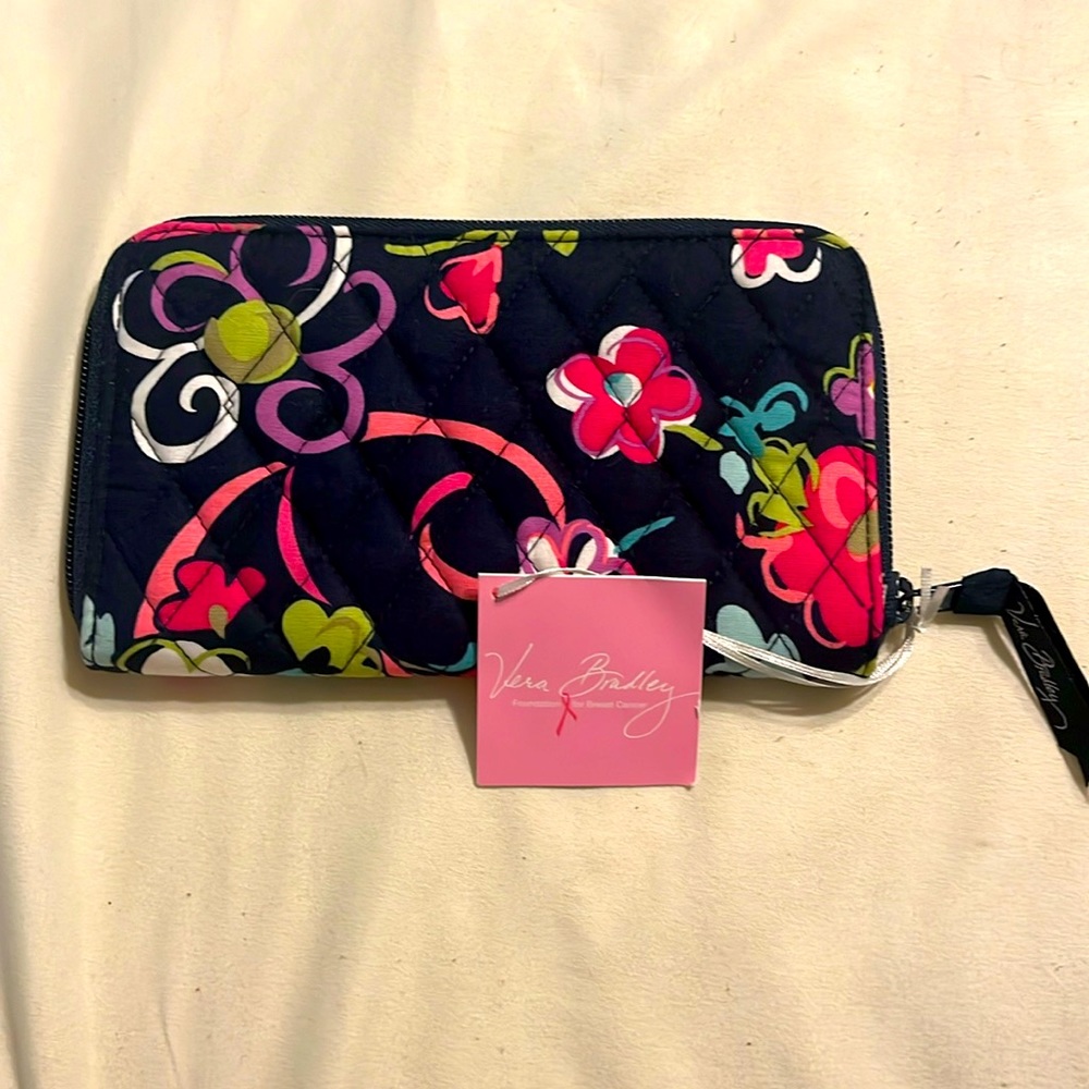 NWT Vera Bradley foundation for breast cancer accordion wallet in ribbons